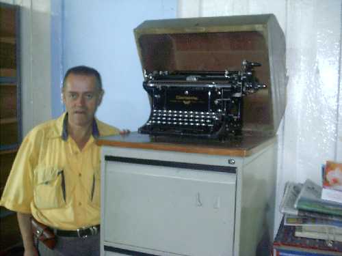 Su Maquina de escribir