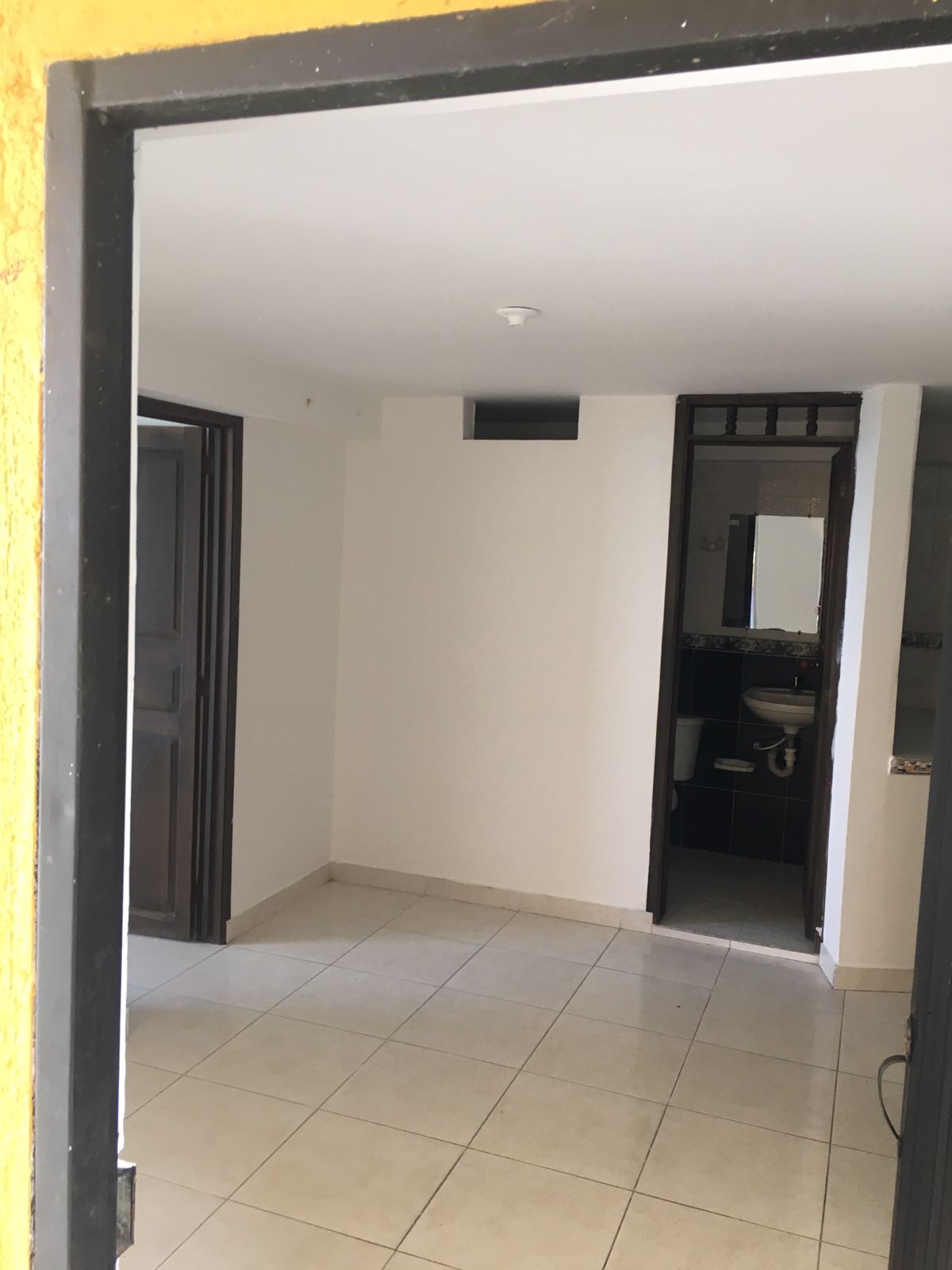 SE VENDE APARTAMENTO EN SAMAN�