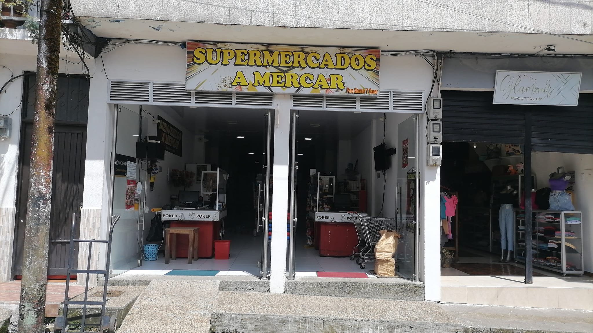 SE VENDE SUPERMERCADO A MERCAR SAMAN�