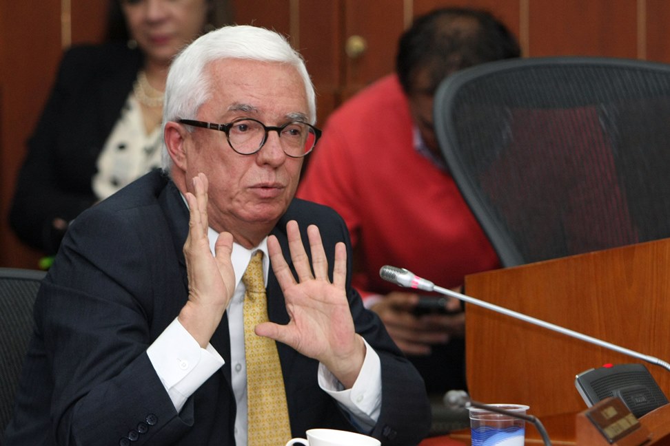 CAMBIAN CARAS DE CALDAS EN EL SENADO