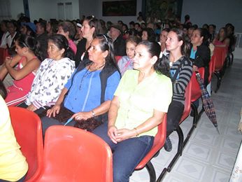 EL PROGRAMA DE MUJERES AHORRADORAS AHORA ES PARA DESPLAZADAS