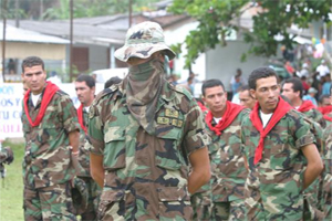 LA BATALLA ENTRE PARAMILITARES Y GUERRILLA POR LA AUTOPISTA MEDELL�N - BOGOT�