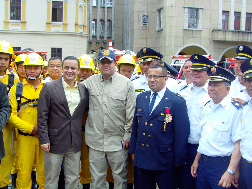 MIL BOMBEROS EN ALERTA EN CALDAS POR TIEMPO SECO 