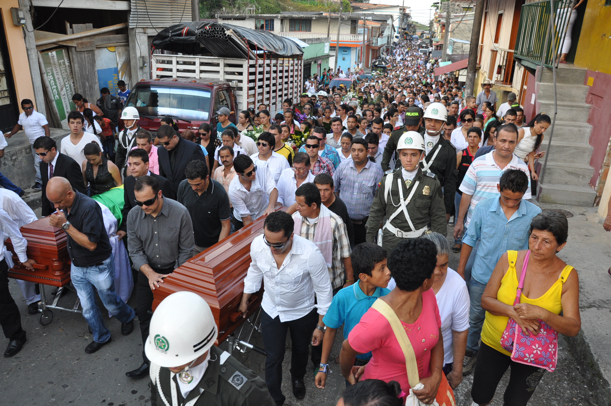 A NORCASIA LO UNI� EL DOLOR