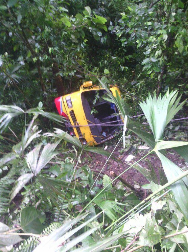 ACCIDENTE DE BUS ENTRE NORCASIA Y DORADA NO DEJA HERIDOS