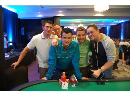 JULIAN PINEDA CAMPE�N SAMANE�O EN NLH RE-ENTRIES LAPT PANAM�