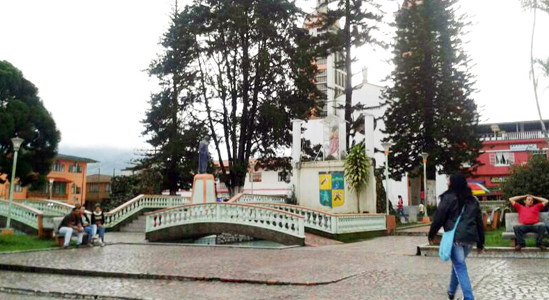 EN CALDAS SE TRAMITAN 250 SOLICITUDES DE RESTITUCI�N DE TIERRAS