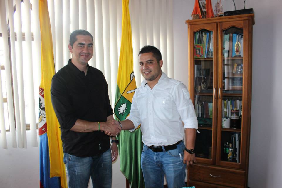 SE POSESIONA NUEVO SECRETARIO DE EDUCACI�N EN SAMAN�