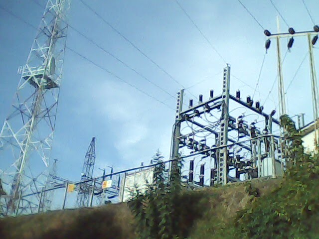 ILUMINAR EL CAMPO DE CALDAS Y RISARALDA, EL RETO DE LA CHEC