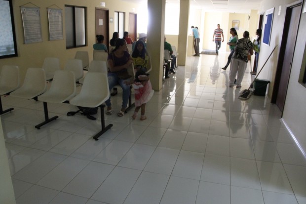 EL HOSPITAL DE SAMAN� EST� AL REV�S