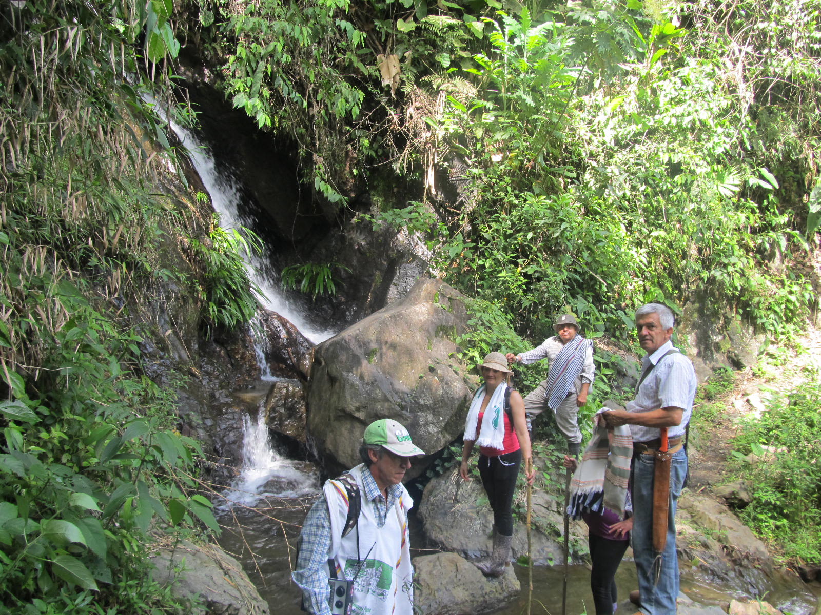 RECORRIDO POR LOS CAMINOS DE PAZ EN SAMAN�
