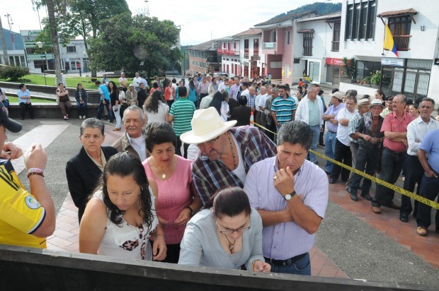 CONSERVADORES CON TERNA PARA ELEGIR ALCALDE ENCARGADO EN PENSILVANIA (CALDAS)