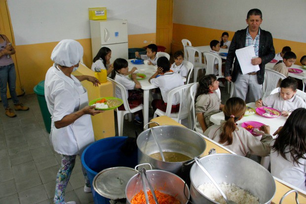 GOTA DE LECHE Y ABC SERVIR�N LOS ALMUERZOS ESCOLARES EN CALDAS