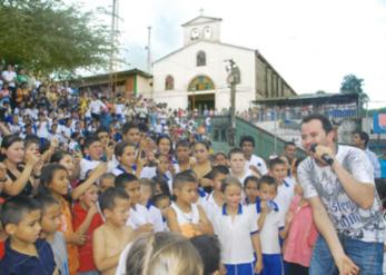JHONNY RIVERA LLEV� CONFIANZA A SAN DIEGO (SAMAN�) 