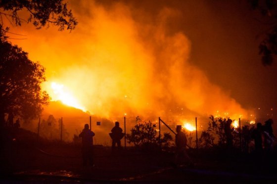 AL MENOS 450 HECT�REAS DE BOSQUE AFECTADAS POR INCENDIO EN VICTORIA, CALDAS