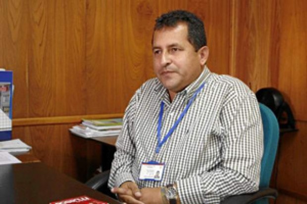 FABIO HERNANDO ARIAS PASA DE EDUCACI�N DE MANIZALES A CALDAS