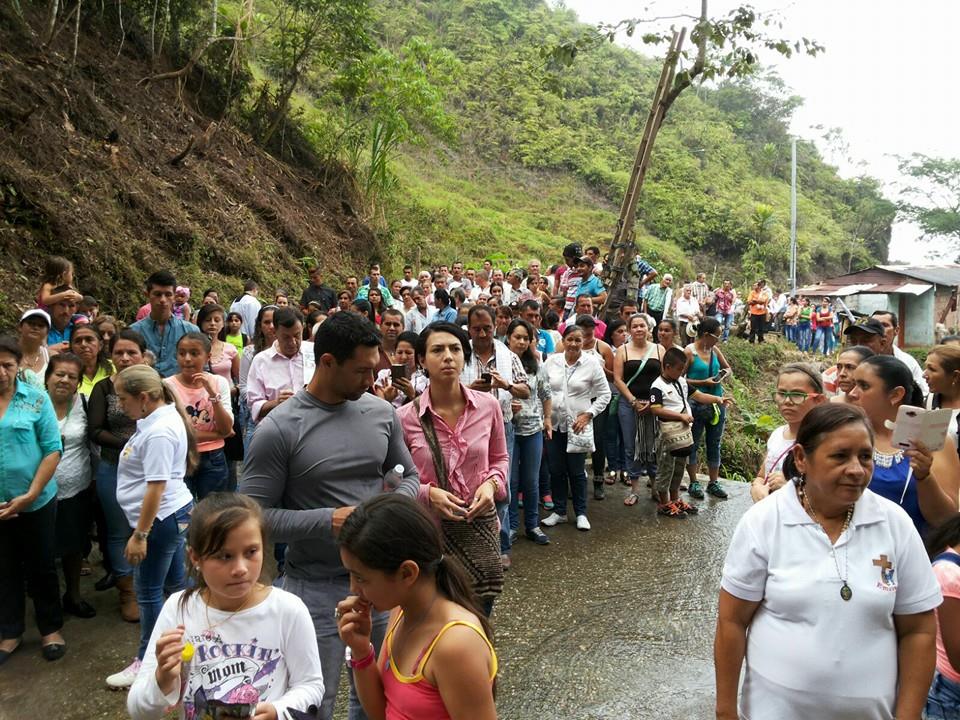 SE APARECIO LA VIRGEN NUEVAMENTE EN SAMAN� CALDAS
