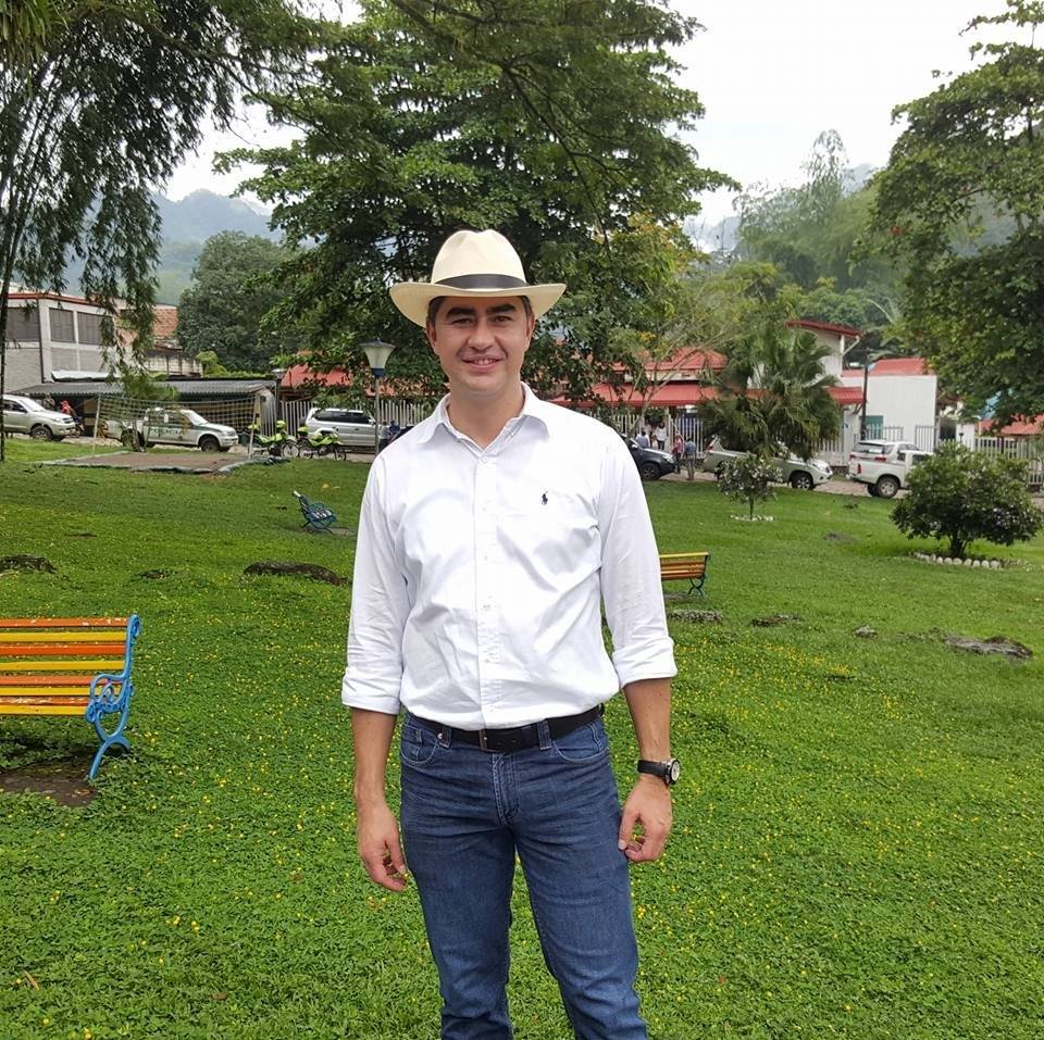W�lder Escobar, secretario de Integraci�n y Desarrollo Social de Caldas, est� como alcalde encargado de Palestina