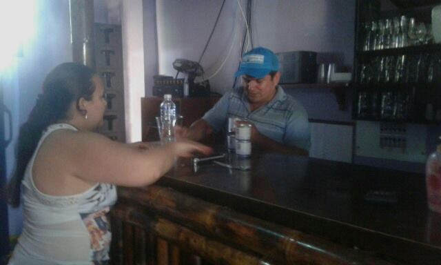 Vigilancia a establecimientos expendedores de licor en San Diego.