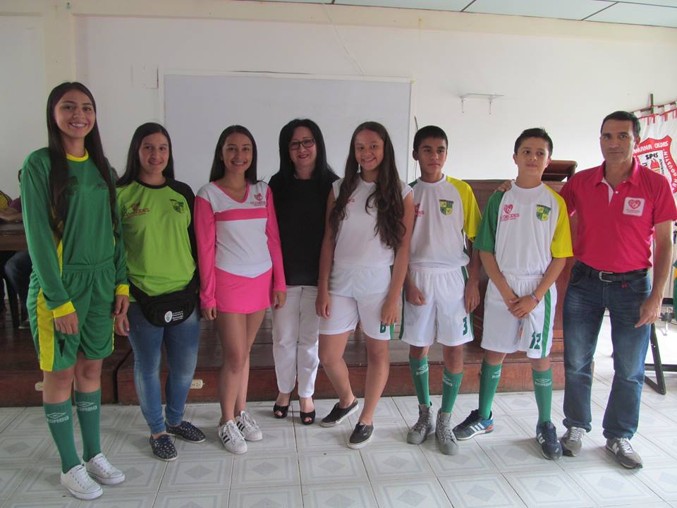 Uniformes para el torneo Sup�rate.