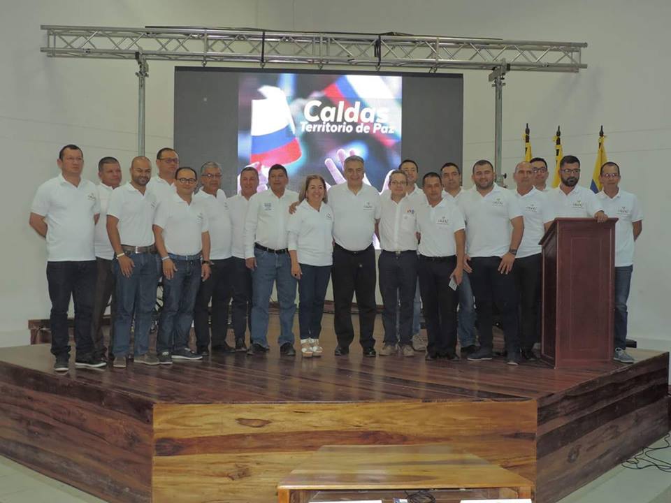 Caldas: alcaldes se comprometen en pedagog�a del plebiscito