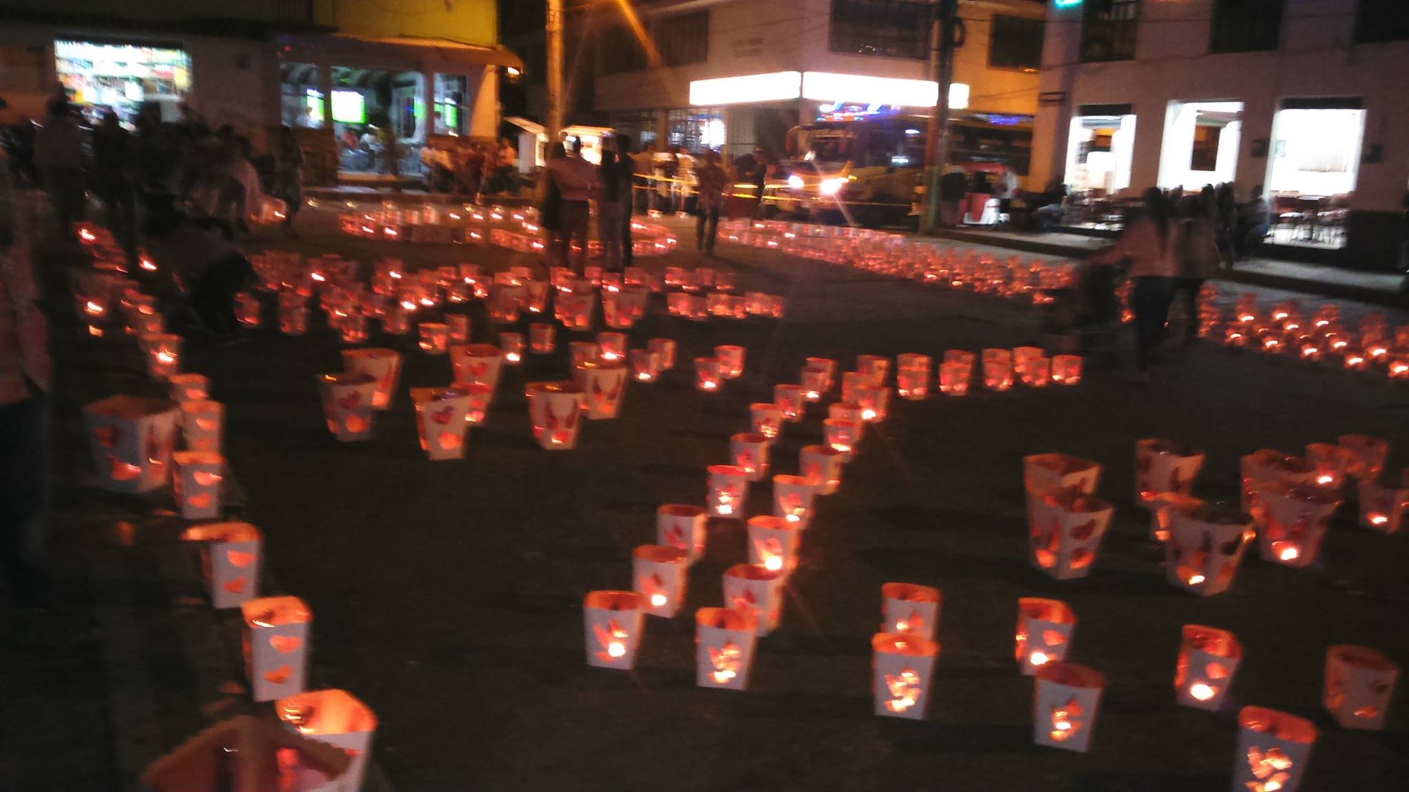 ALUMBRADO NAVIDE�O 2016.