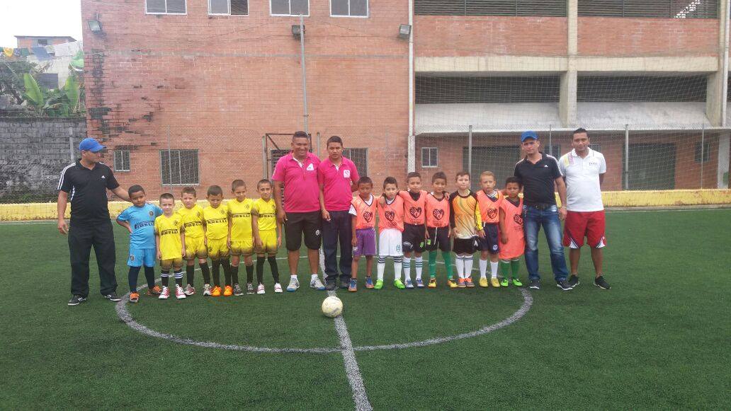 Apoyando el encuentro deportivo Saman� - Victoria.