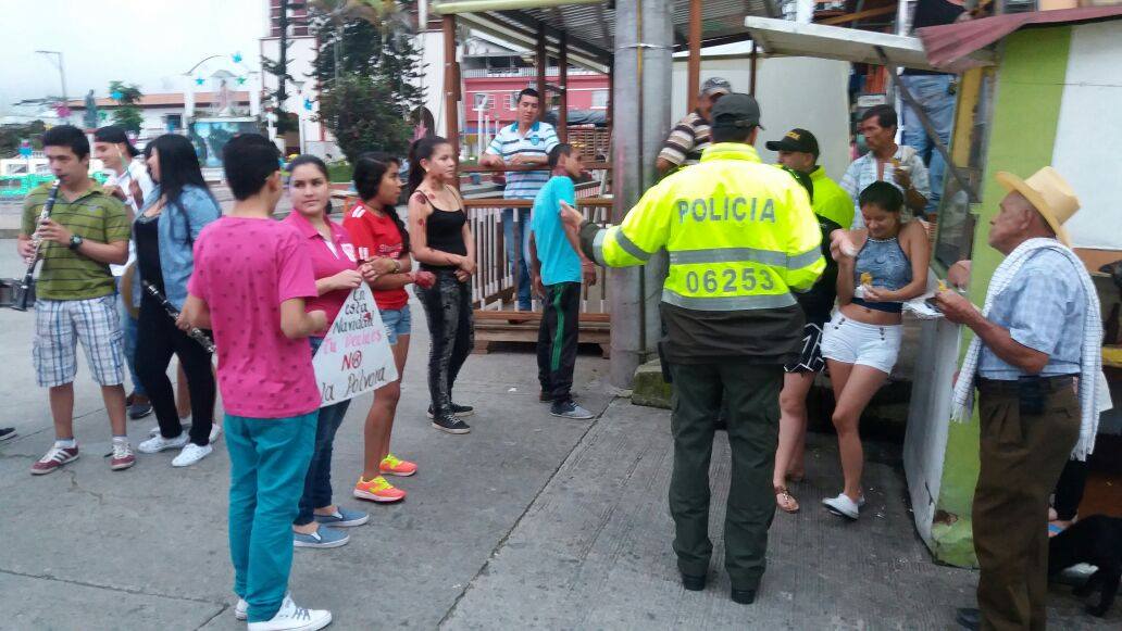 Prende la Fiesta Sin P�lvora.