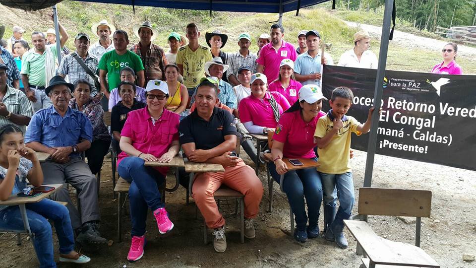 Restituyen a v�ctimas de Ram�n Isaza y alias Karina por conflicto en El Congal