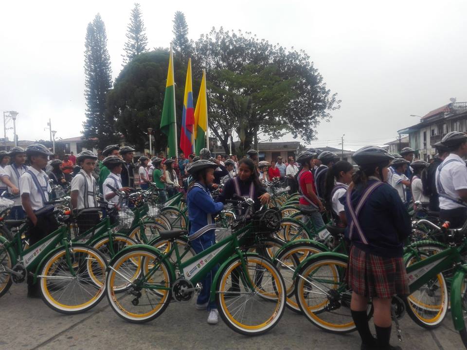 Pedaleando por la calidad Acad�mica