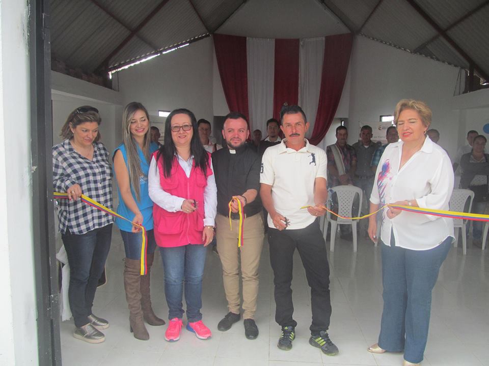 INAUGURACI�N CAPILLA VEREDA CALIFORNIA.