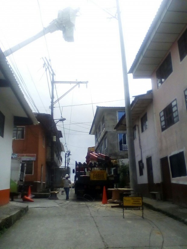 Remodelan redes electricas en Saman�