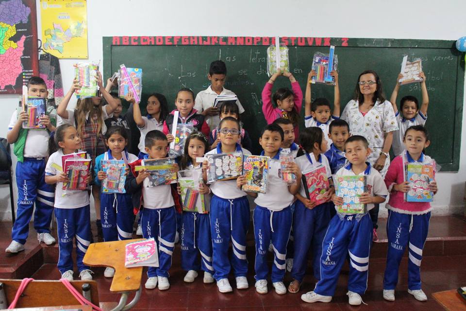 PAQUETE ESCOLAR PARA LOS ESTUDIANTES DEL MUNICIPIO