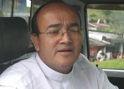 NOMINAN AL P�RROCO DE FLORENCIA AL PREMIO NACIONAL DE PAZ
