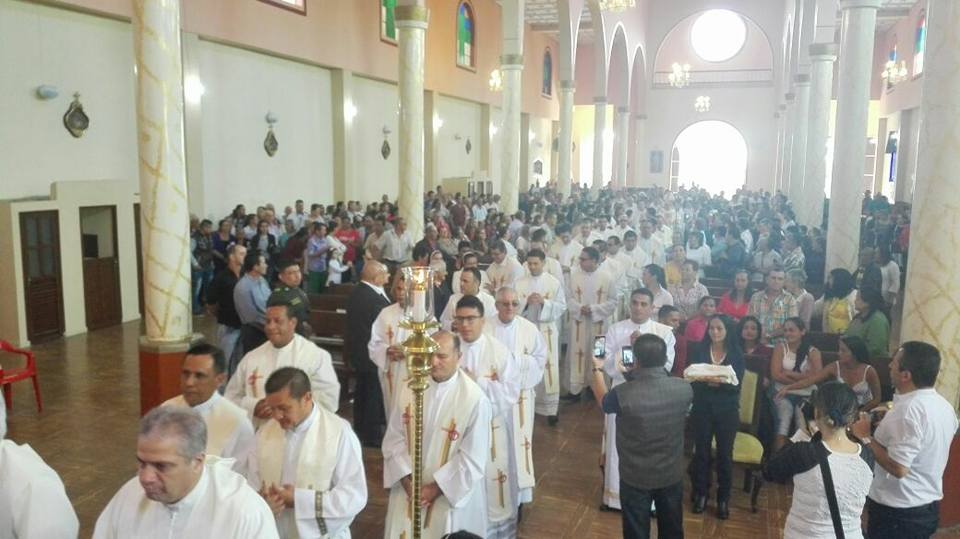 Samane�o Jos� Alexander Henao Buitrago, el diacono que en contadas horas se ordena como Sacerdote