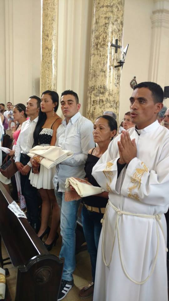 Samane�o Jos� Alexander Henao Buitrago, el diacono que en contadas horas se ordena como Sacerdote