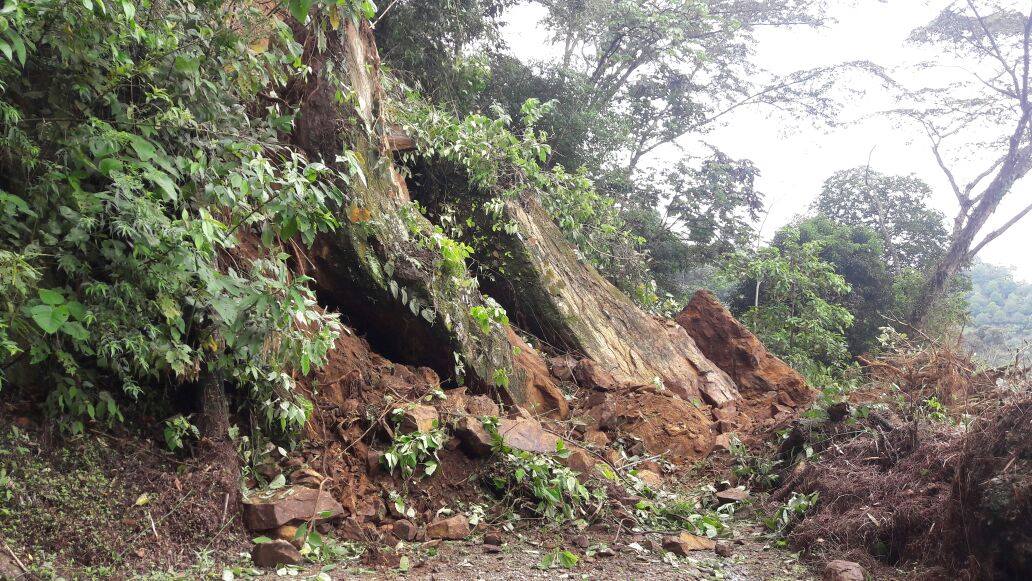 DESLIZAMIENTO VIA RANCHO LARGO - SASAIMA.