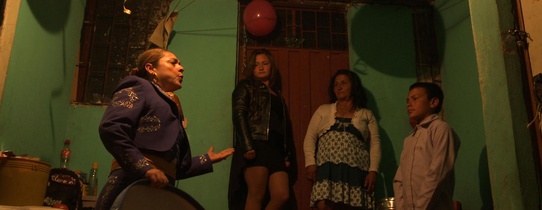 El documental La Noche Herida llega a las salas de cine, protagonizada por una samane�a