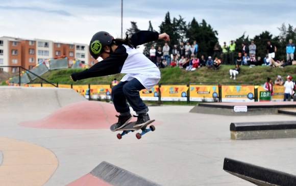 PRIMER CAMPEON NACIONAL DE SKATEBOARDING ES JEAN CARLOS G�NZALEZ, DE SAMAN� CALDAS