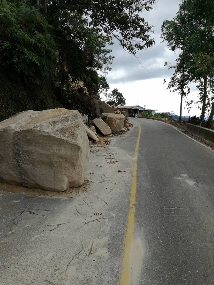 Autoridades reportan varios derrumbes en las v�as de Caldas 