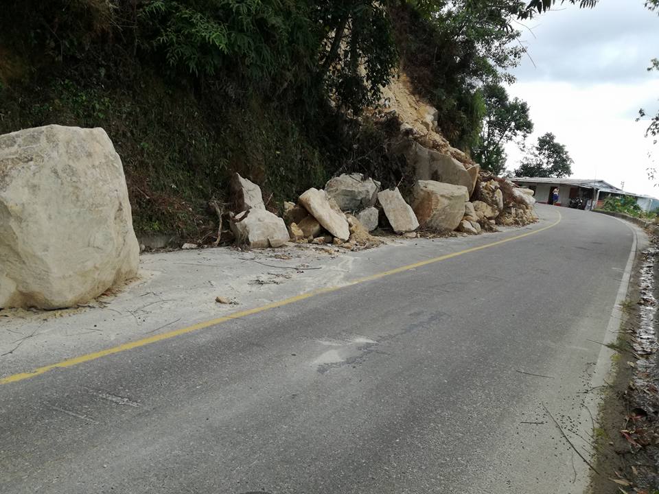 Autoridades reportan varios derrumbes en las v�as de Caldas 