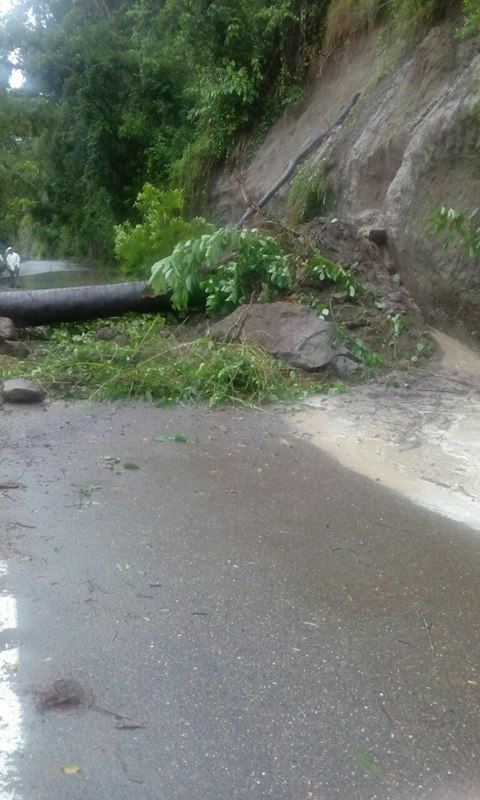 derrumbe en la v�a Victoria - Saman�