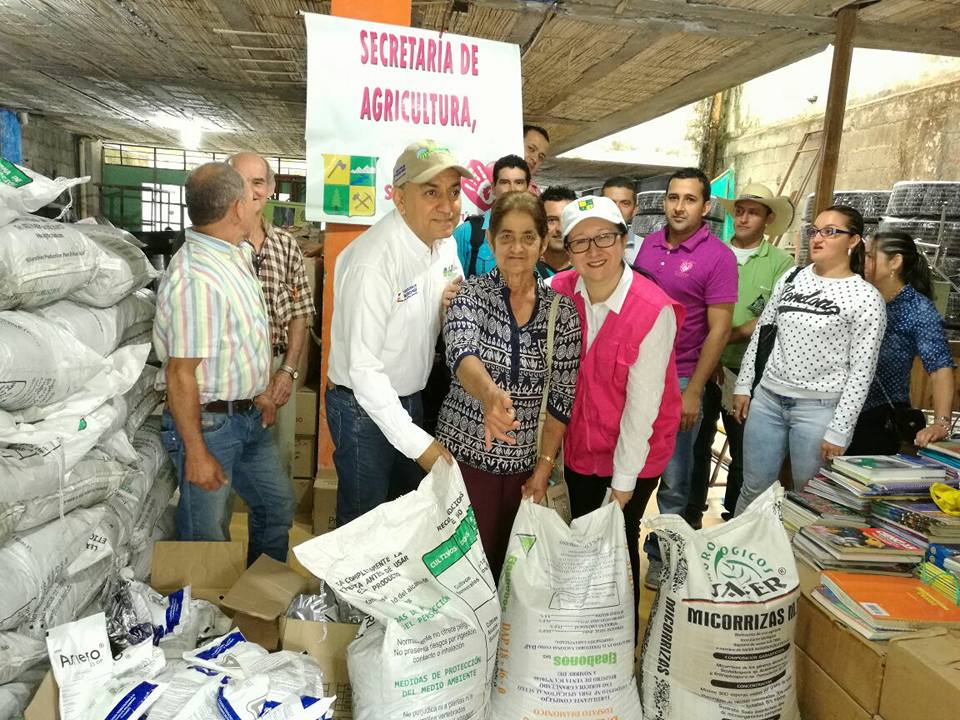 APOYO AGRICOLA A NUESTROS CAMPESINOS.