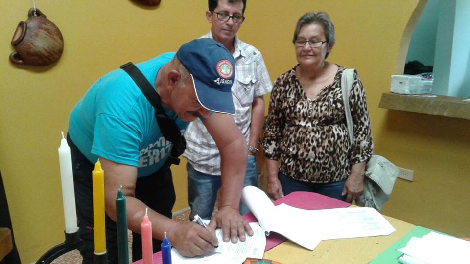 Firma de convenio Fortalecimiento Educativo en la Comunidad de la vereda La Argentina en San Diego