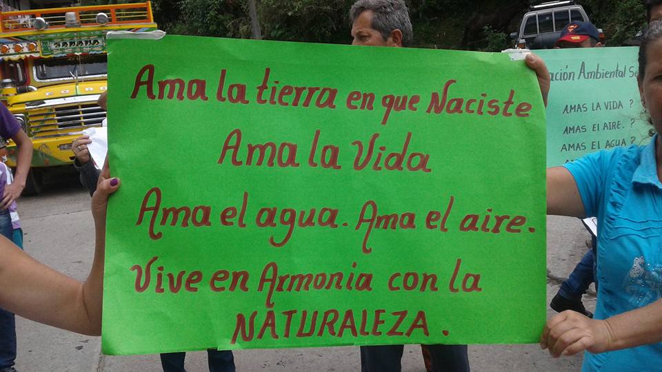 la comunidad de San Daniel no aceptan la construcci�n de centrales hidroel�ctricas