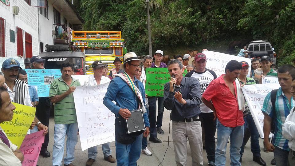 la comunidad de San Daniel no aceptan la construcci�n de centrales hidroel�ctricas