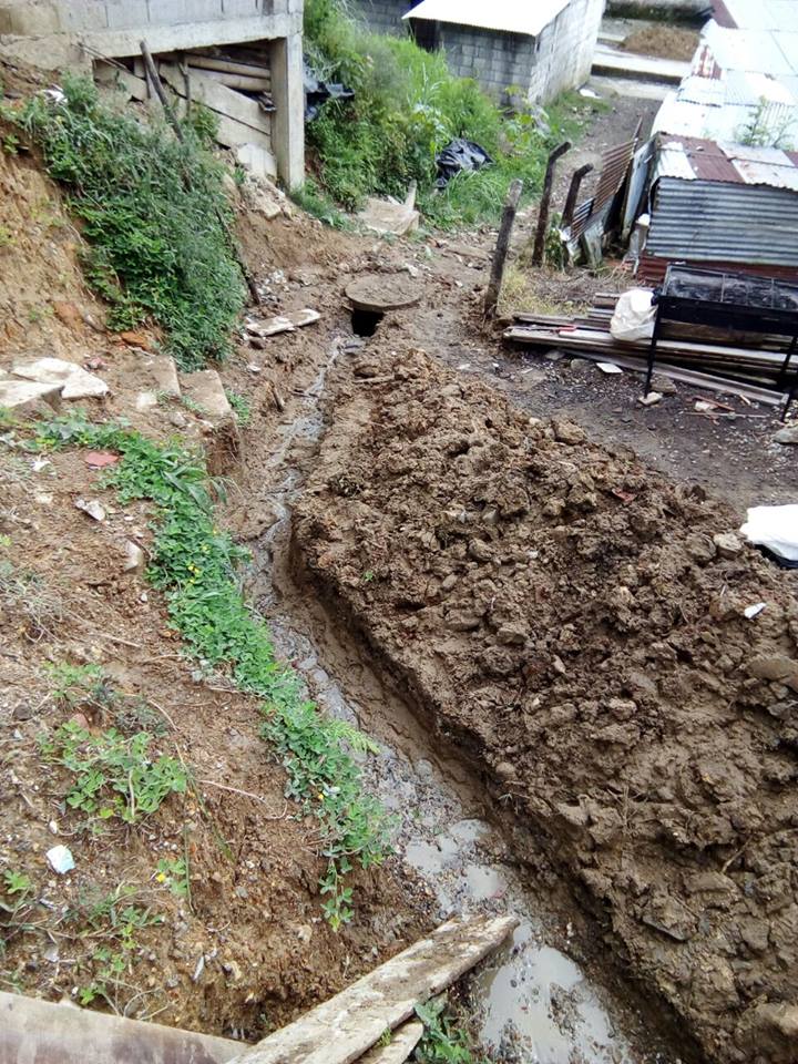 CANALIZACI�N AGUAS LLUVIAS EN EL BARRIO LA AMISTAD.