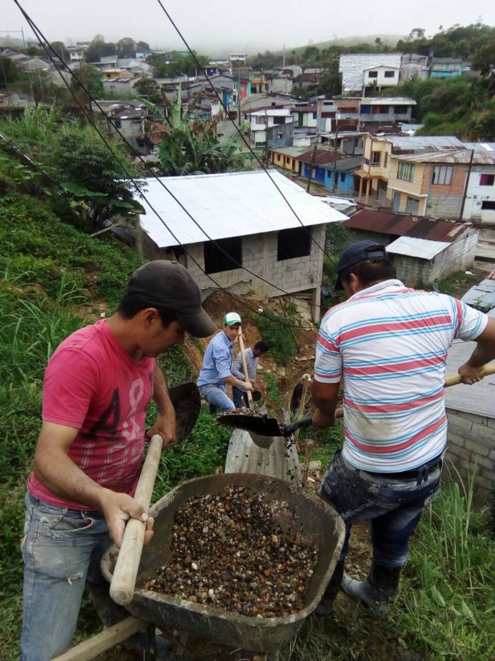 CANALIZACI�N AGUAS LLUVIAS EN EL BARRIO LA AMISTAD.