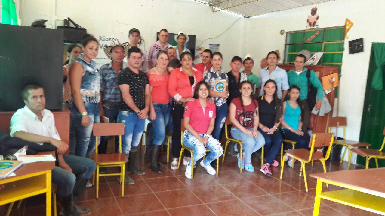 EMPODERANDO LAS COMUNIDADES POR MEDIO DE LAS JAC.