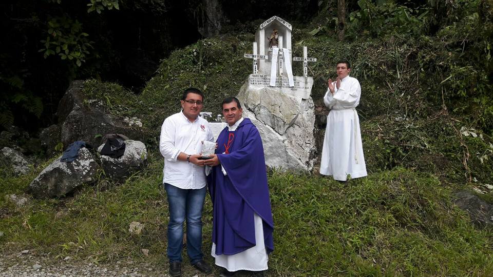 RECONOCIMIENTO AL PRESB�TERO ARLEY ARIAS GARC�A 